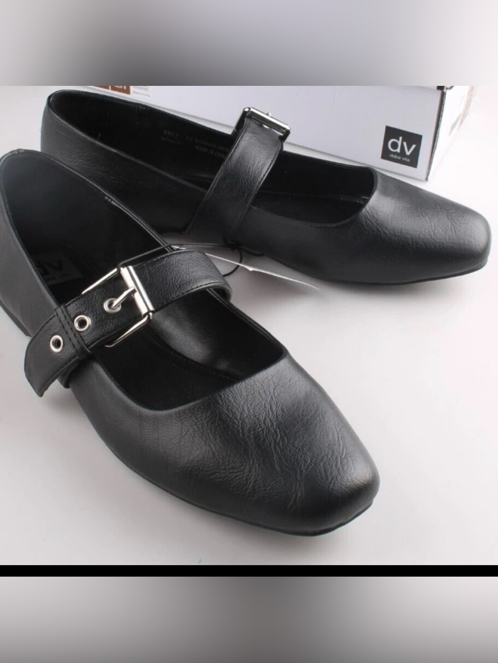DV By Dolce Vita Womens Munich Black Flat Shoes Shoes Size 6.5 M US